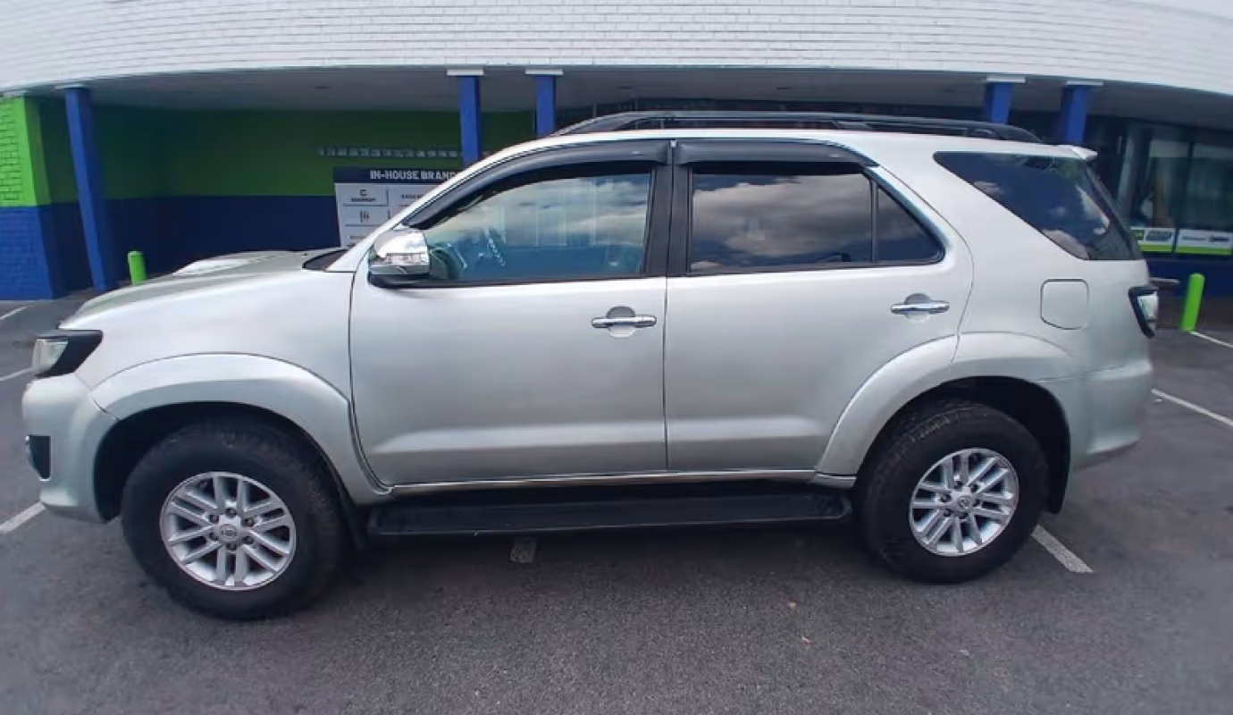 2013 Toyota Fortuner 2.5 D-4D Raised Body Auto