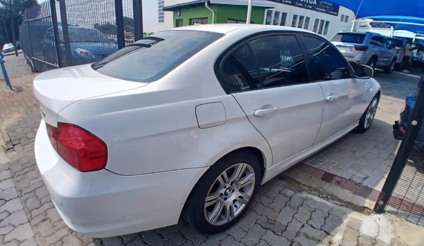2009 BMW 3 Series 320i Exclusive Auto