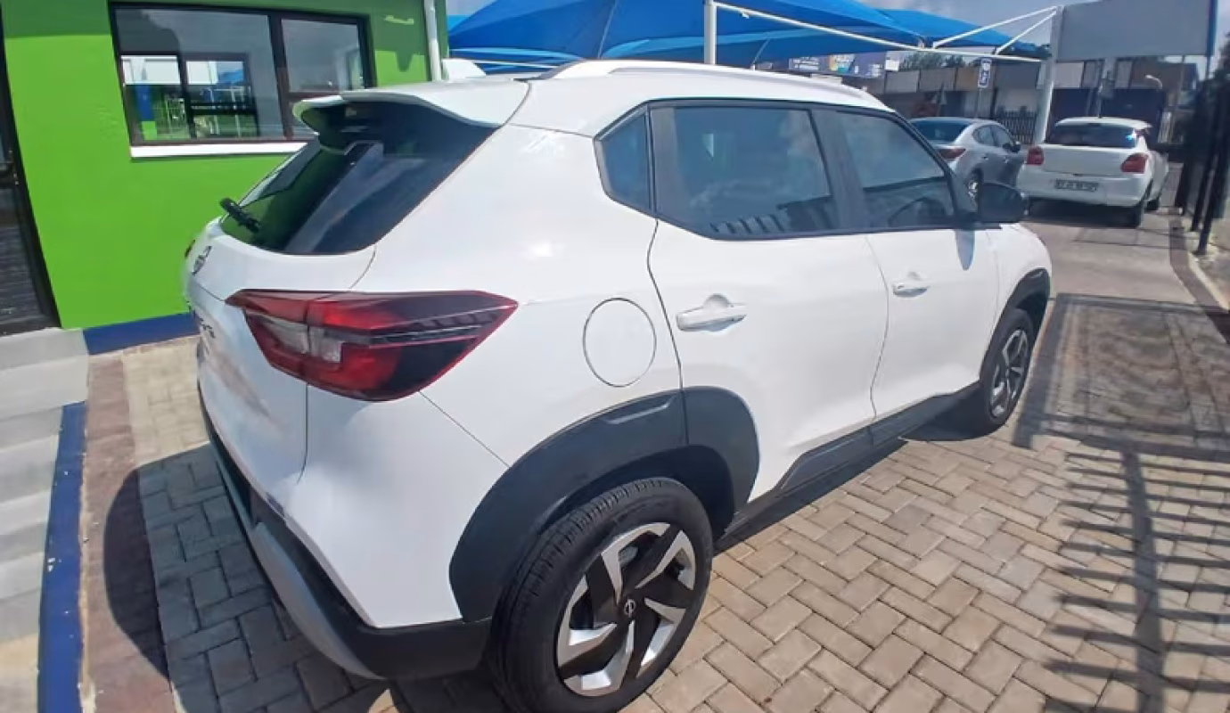 2024 Nissan Magnite 1.0 Turbo Acenta Kuro