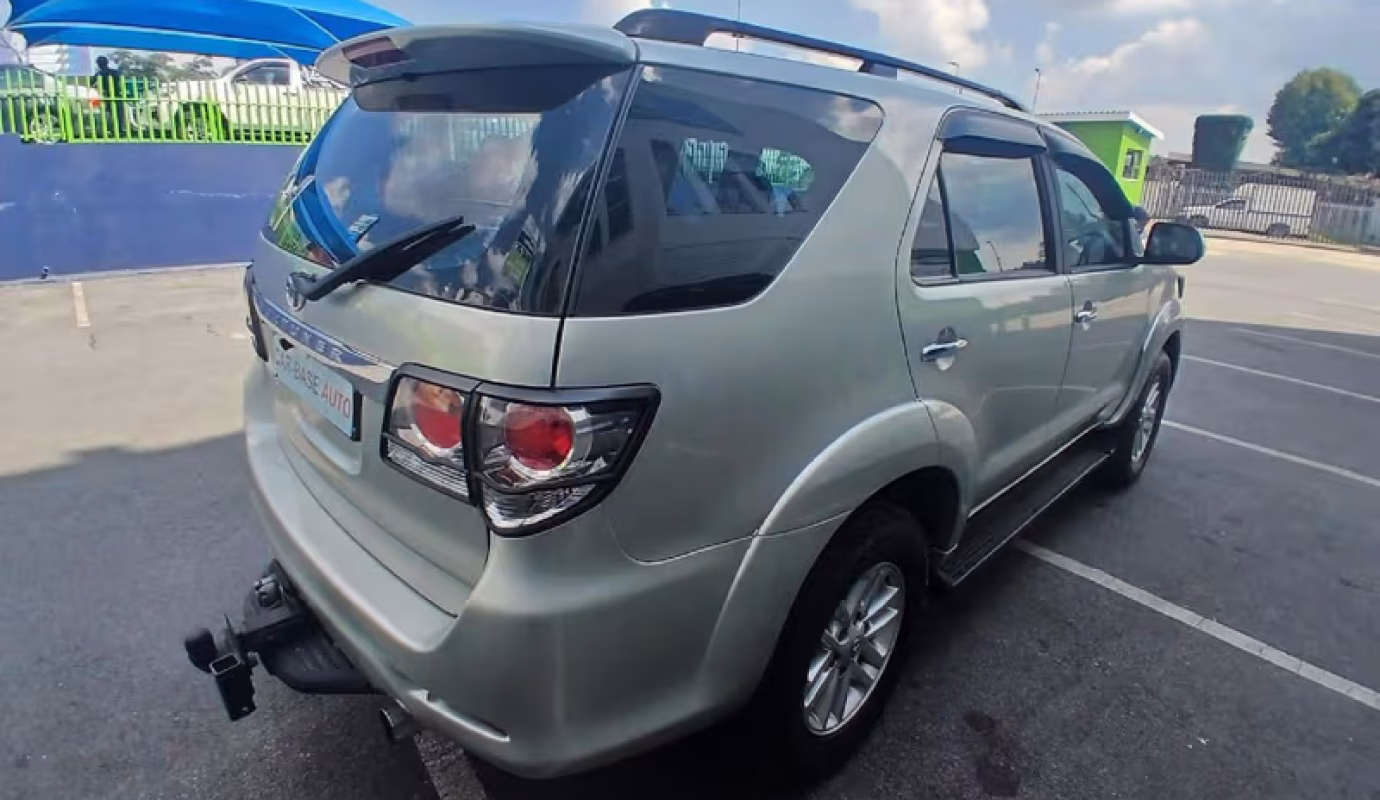 2013 Toyota Fortuner 2.5 D-4D Raised Body Auto