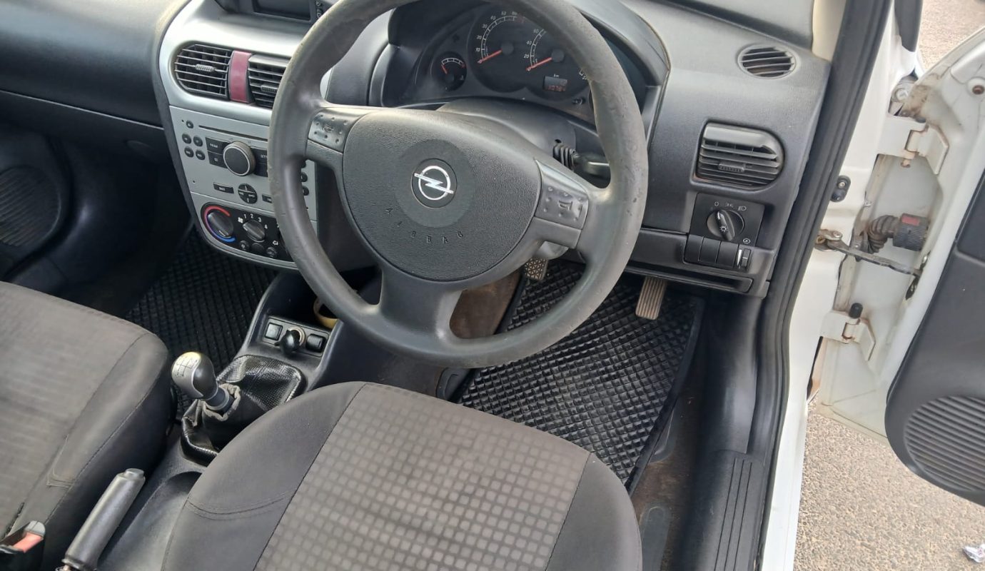 2009 Opel Corsa 1.4 Bakkie