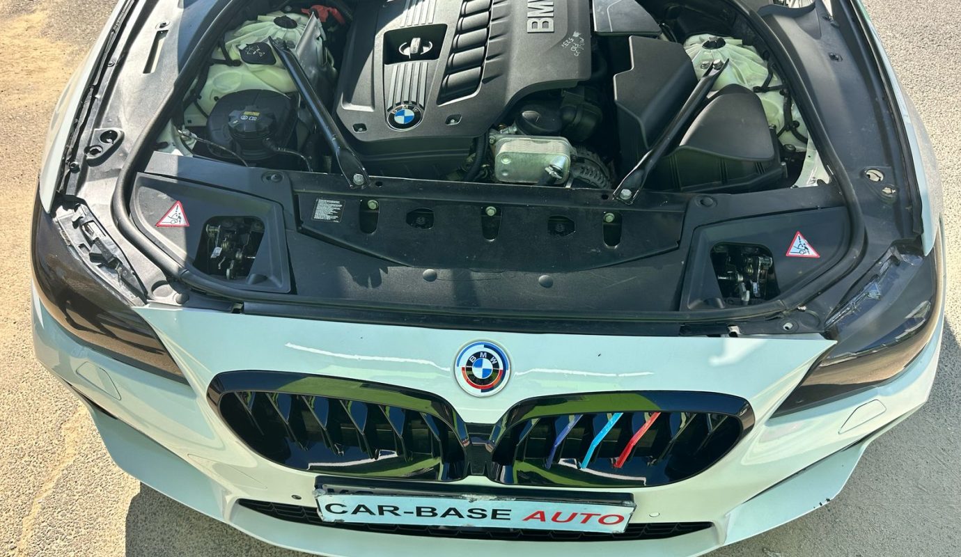 2011 BMW F30 523i M-Sport