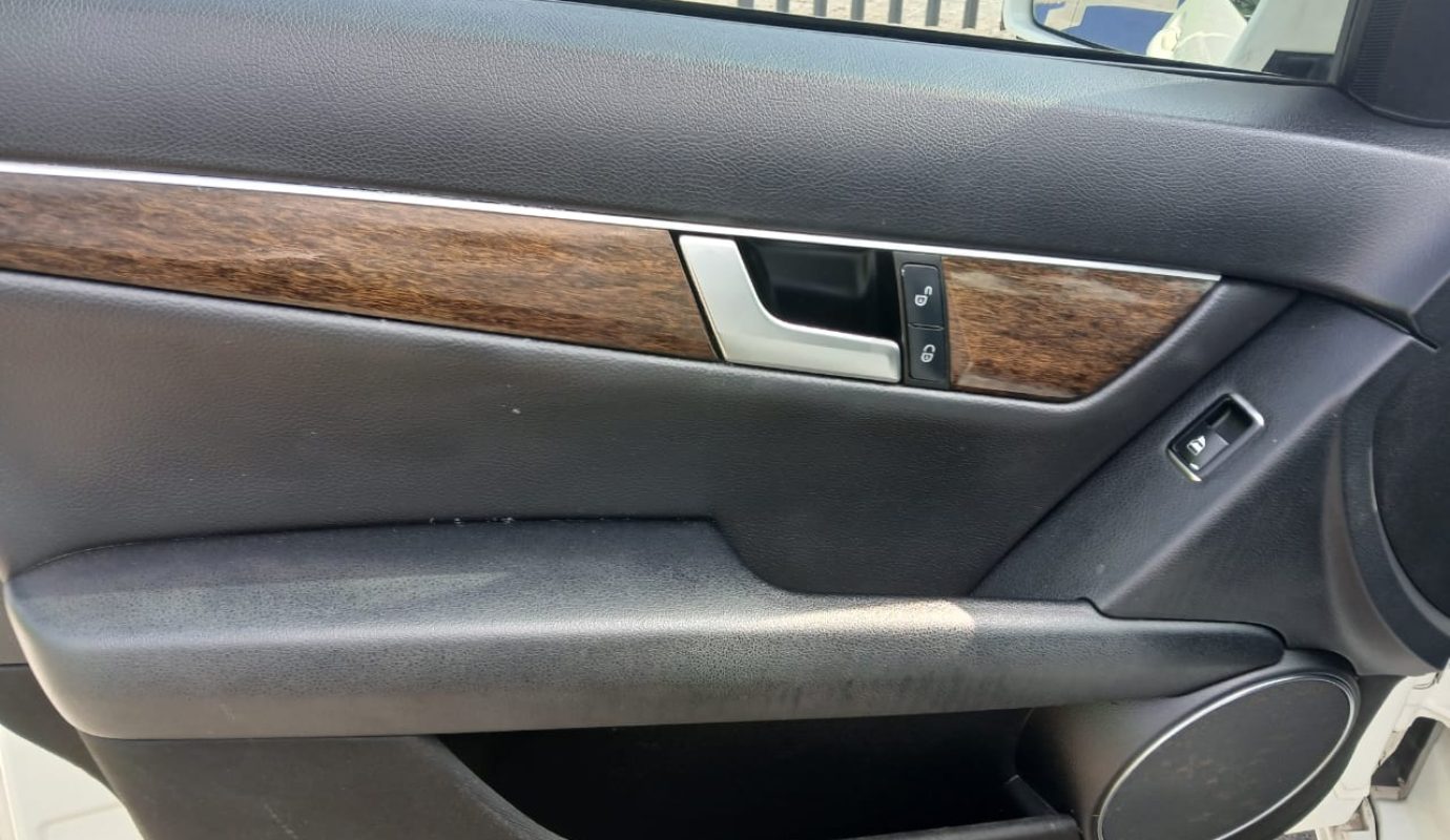 2012 Mercedes Benz C180