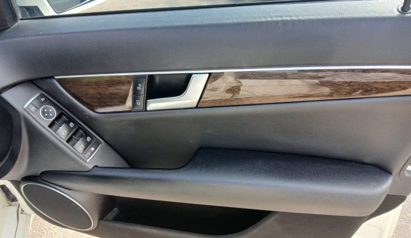 2012 Mercedes Benz C180