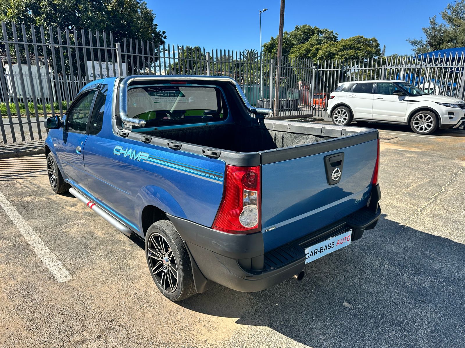 
								2015 Nissan NP200 1.6 full									
