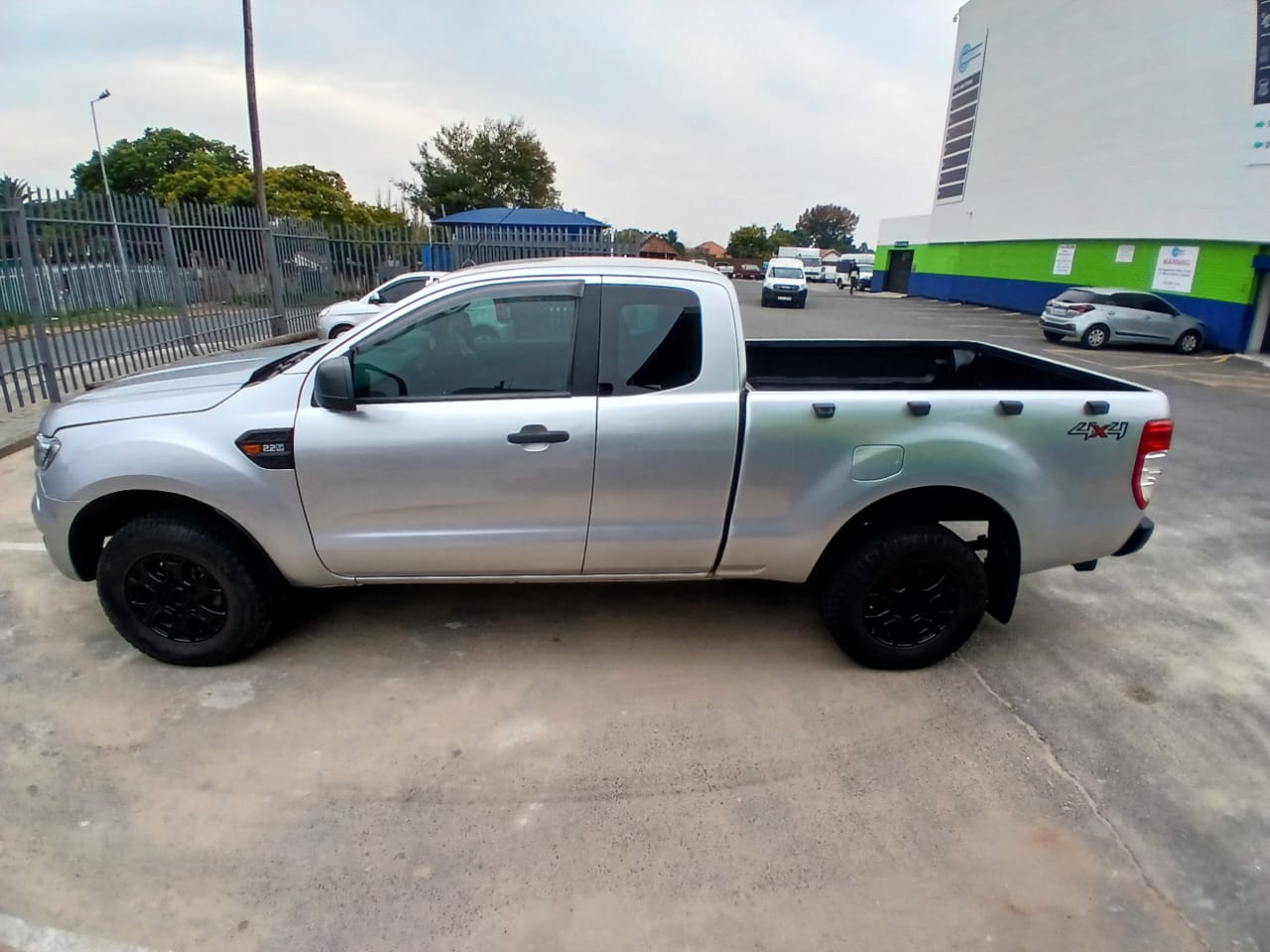 
								2017 Ford Ranger 2.2 TDCi Super Cab 4×4 Manual – Diesel | full									