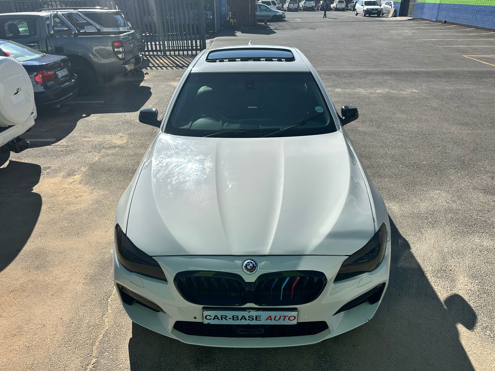 
								2011 BMW F30 523i M-Sport full									