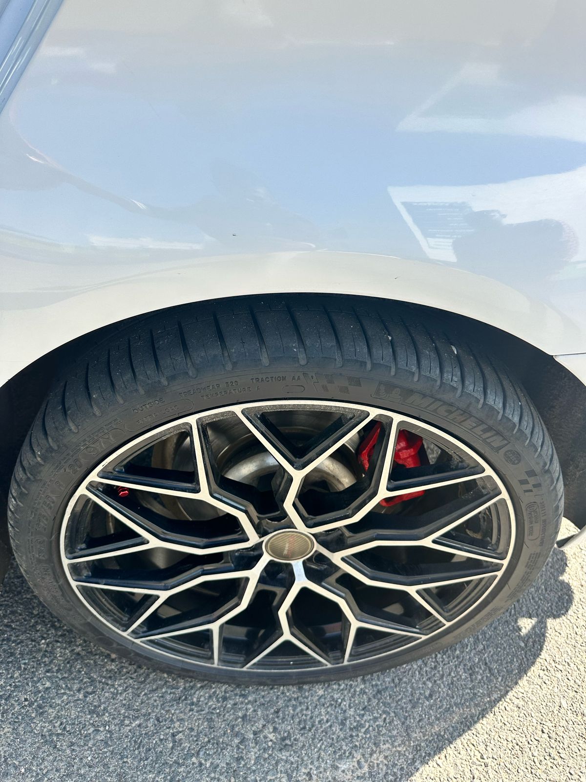 
								2011 BMW F30 523i M-Sport full									