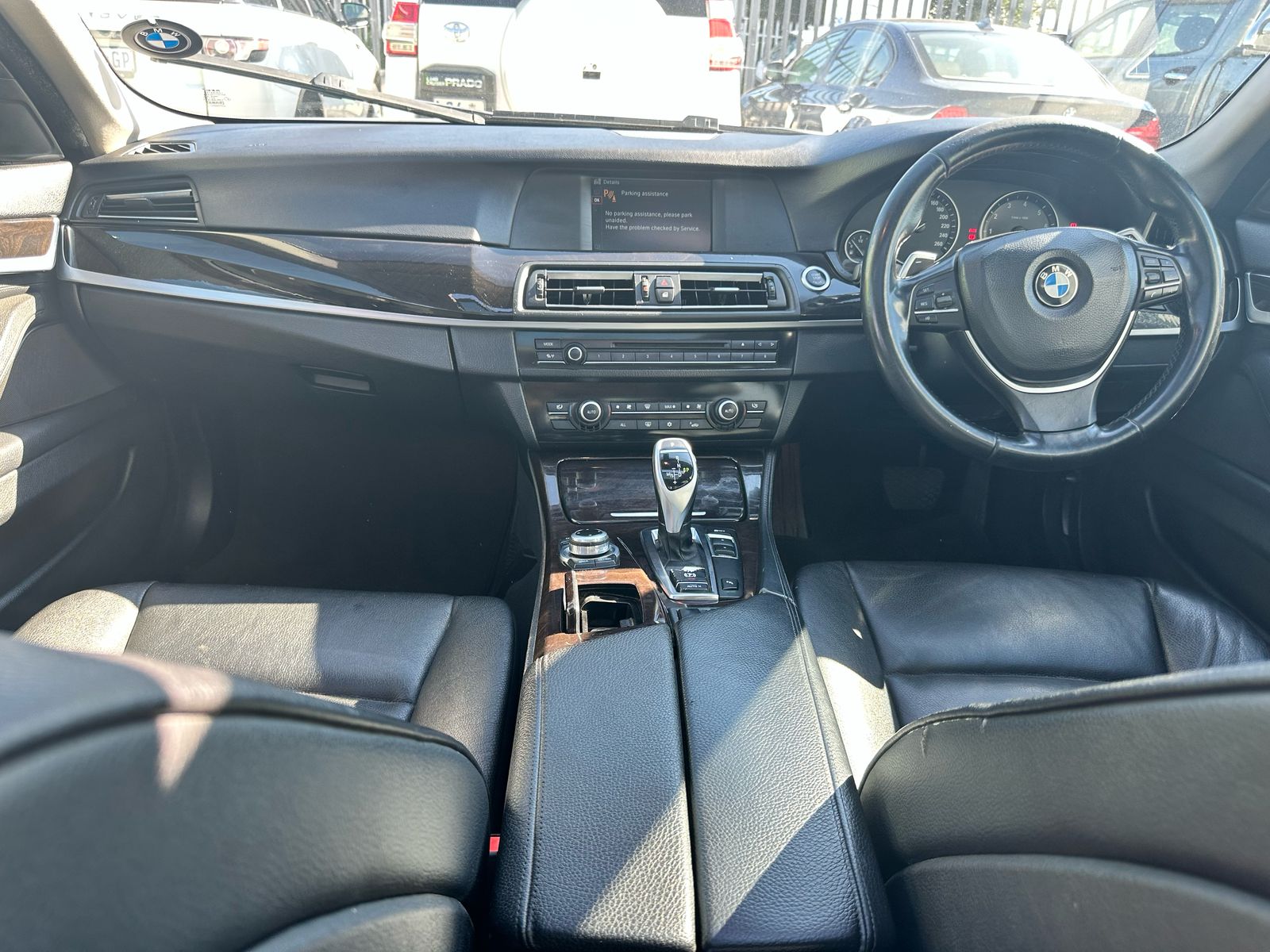 
								2011 BMW F30 523i M-Sport full									