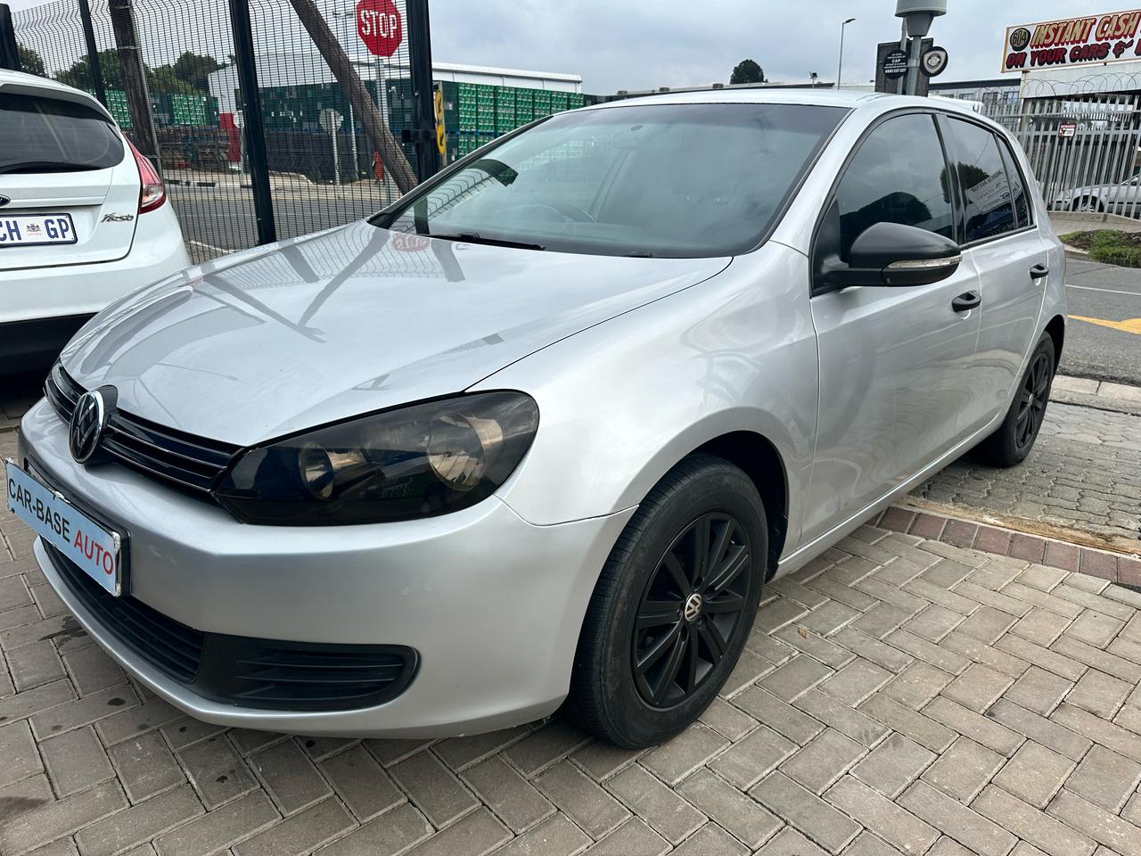
								2012 Golf 6 1.6 full									