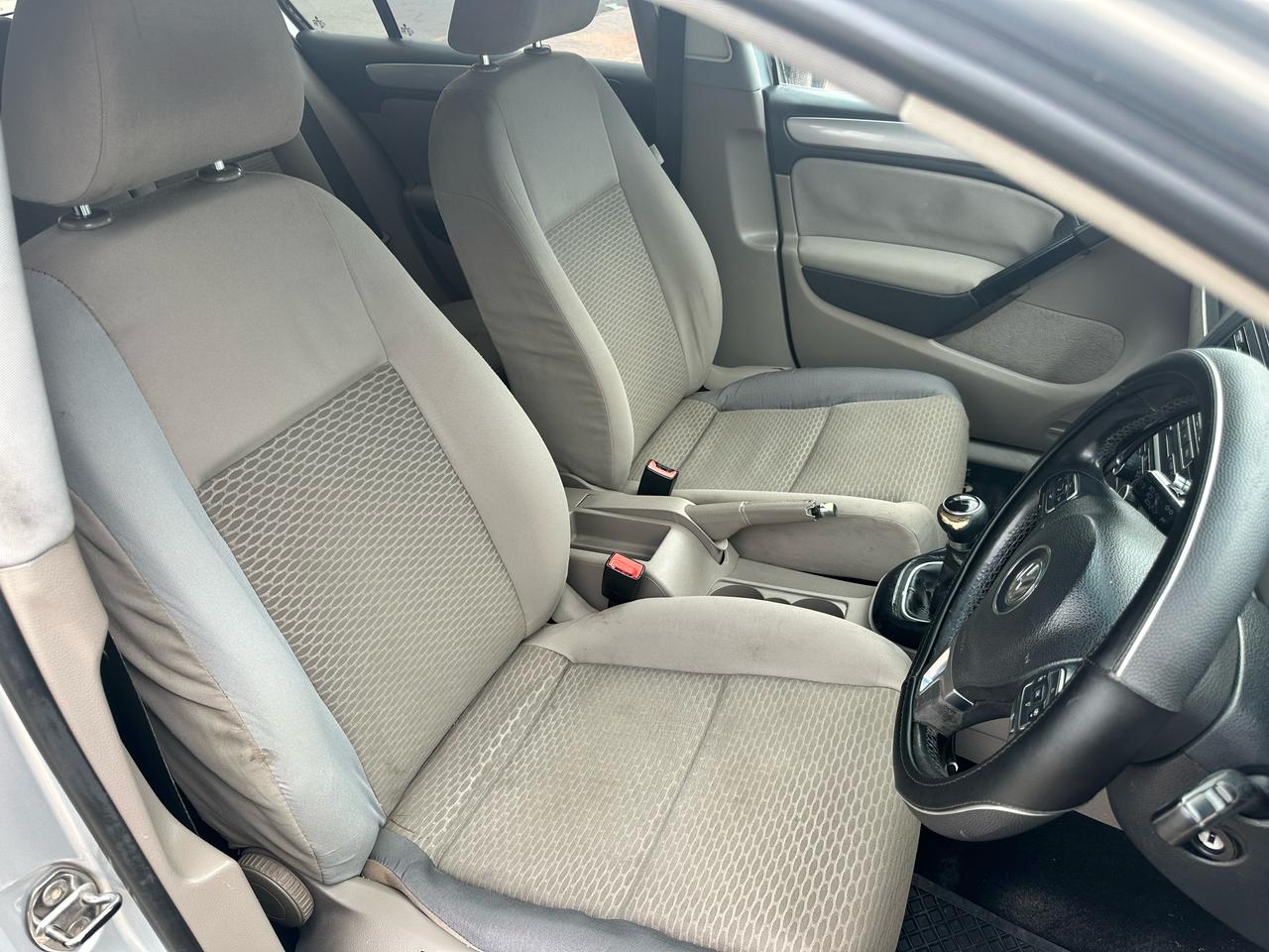 
								2012 Golf 6 1.6 full									