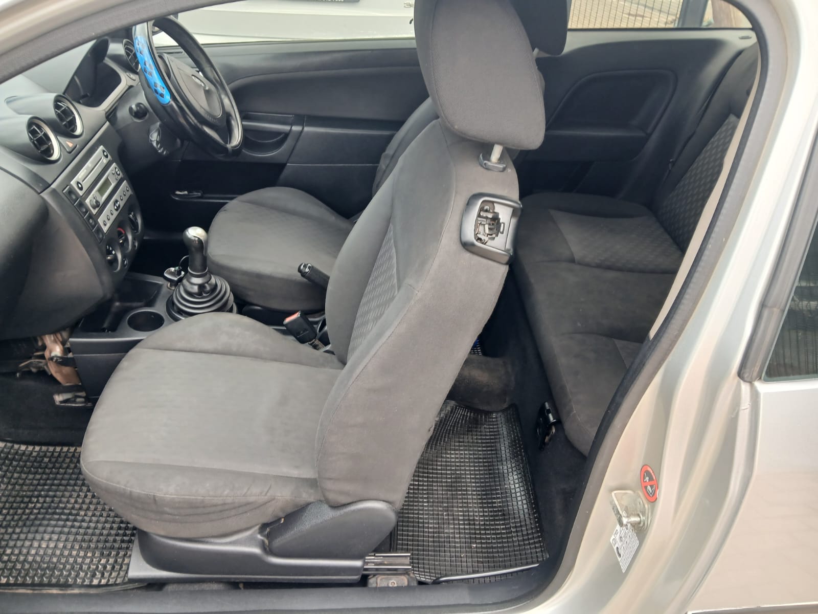 
								2005 Ford Fiesta 1.4 Manual – Petrol full									