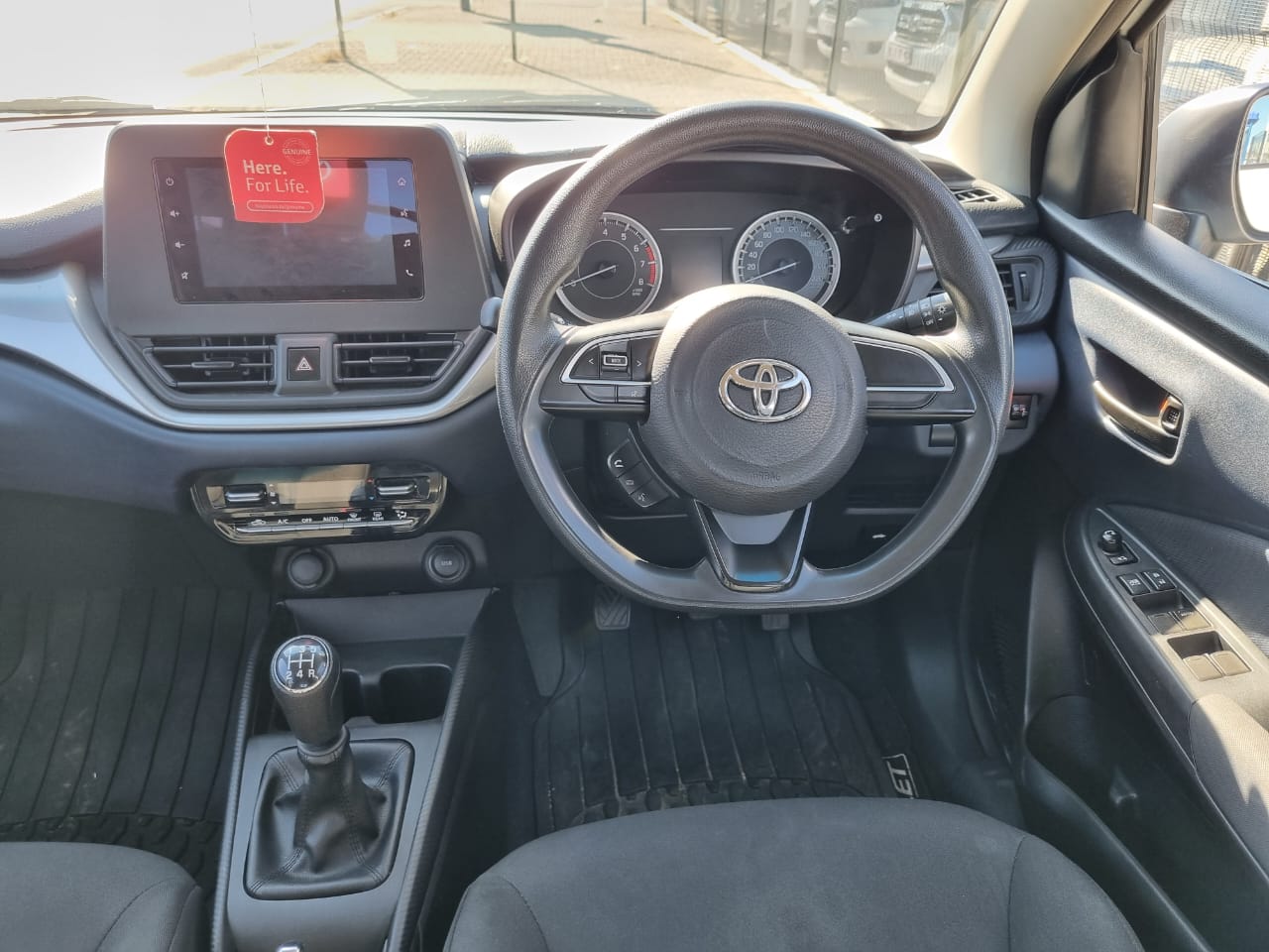 
								2022 Toyota Starlet 1.4 XS for Sale – Manual full									