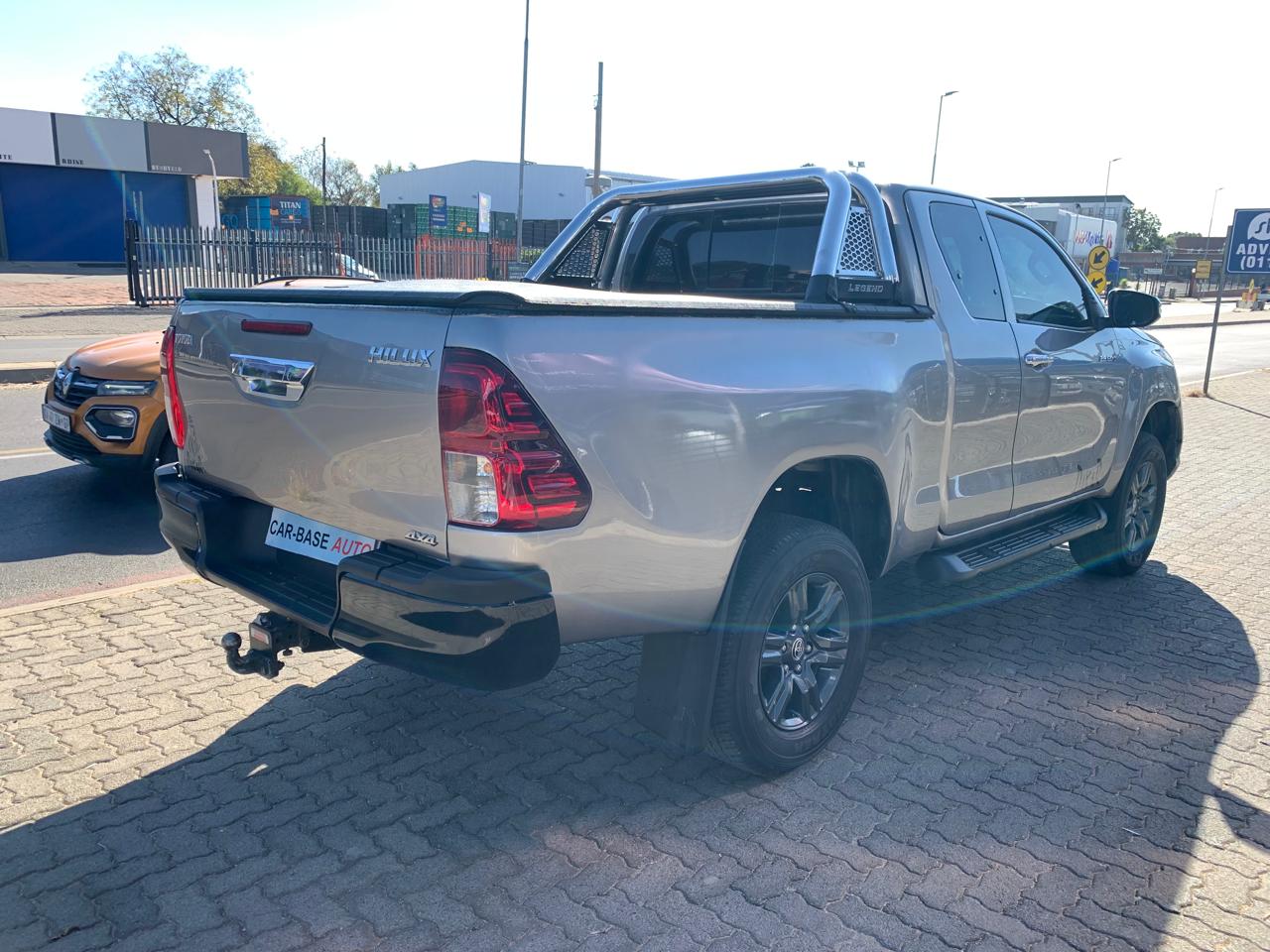 
								2016 Toyota Hilux 2.8 GD-6 4×4 Extra Cab for Sale – Manual | Diesel full									
