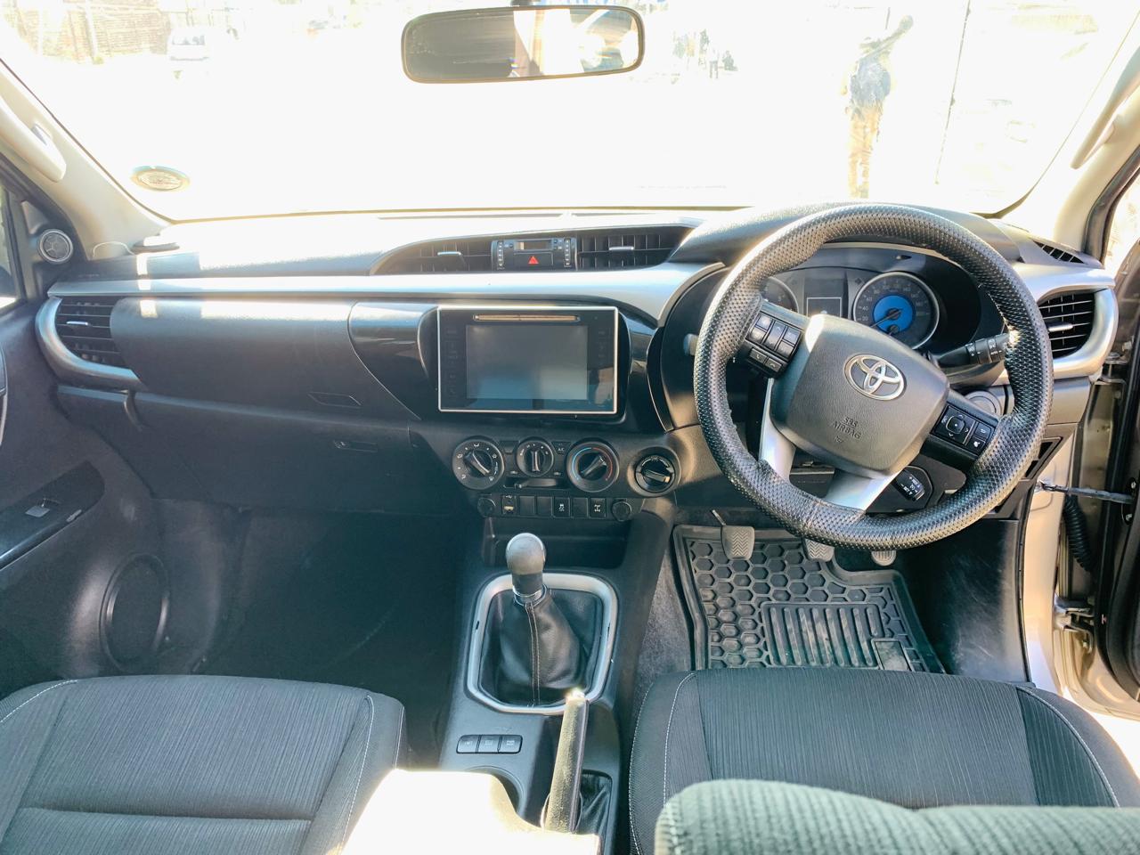 
								2016 Toyota Hilux 2.8 GD-6 4×4 Extra Cab for Sale – Manual | Diesel full									
