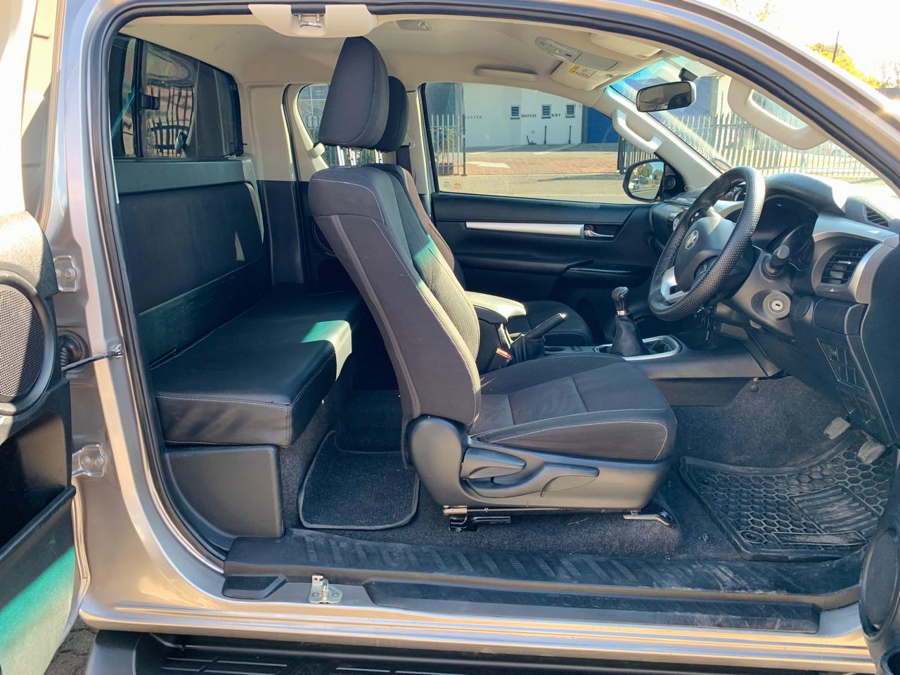 
								2016 Toyota Hilux 2.8 GD-6 4×4 Extra Cab for Sale – Manual | Diesel full									
